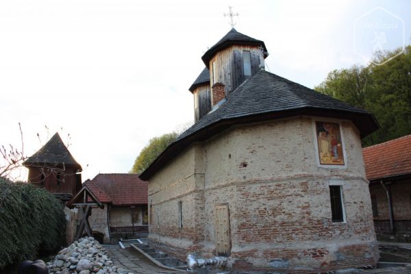 Mănăstirea Bascovele