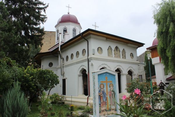 Biserica Sfinții Împărați Constantin și Elena